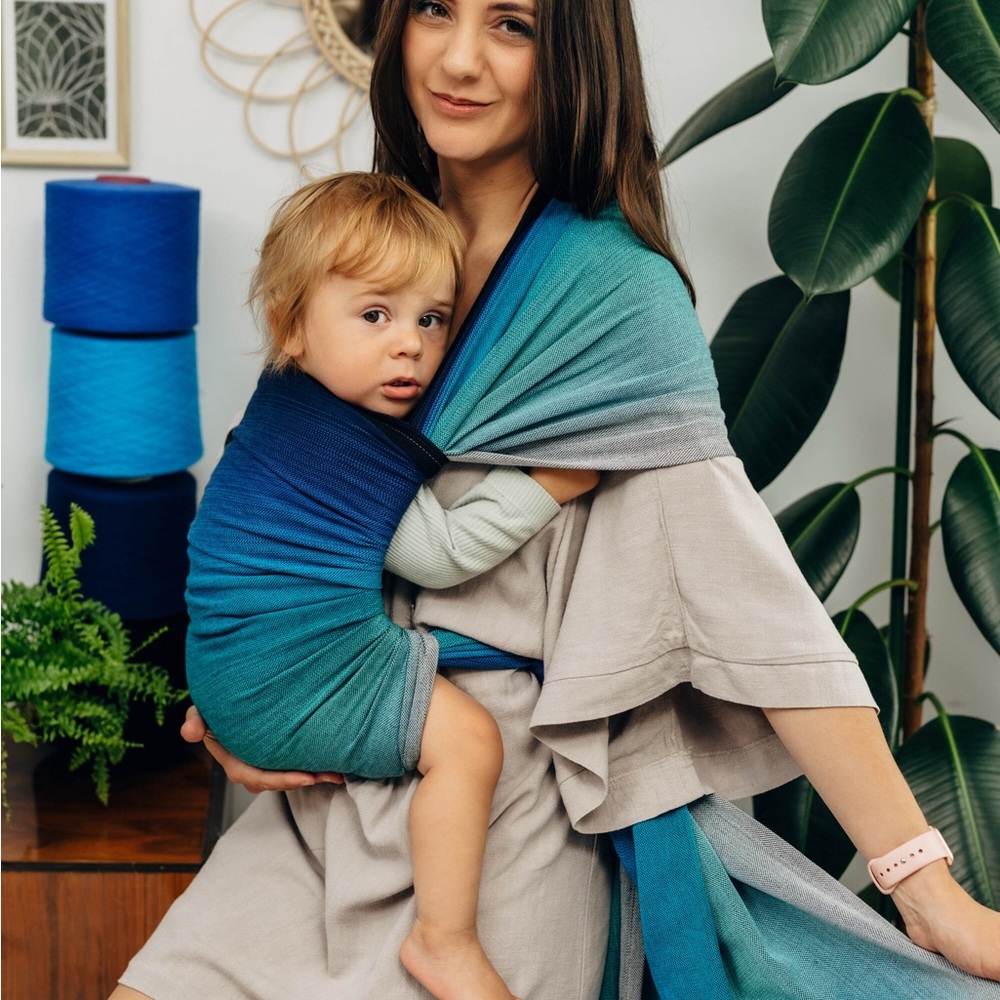 Woven wrap baby wearing